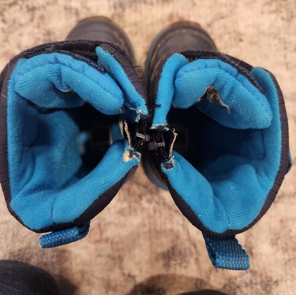 🌟5/25$ OR 7/30$ CARTERS WINTET BOOTS - Picture 3 of 6